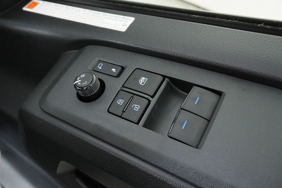 2024 Toyota HiAce Slwb Commuter (12 Seats) GDH322R
