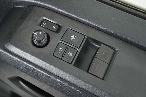 2021 Toyota HiAce Slwb Commuter (12 Seats) GDH322R