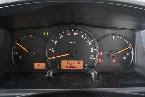 2016 Toyota HiAce Commuter KDH223R MY16
