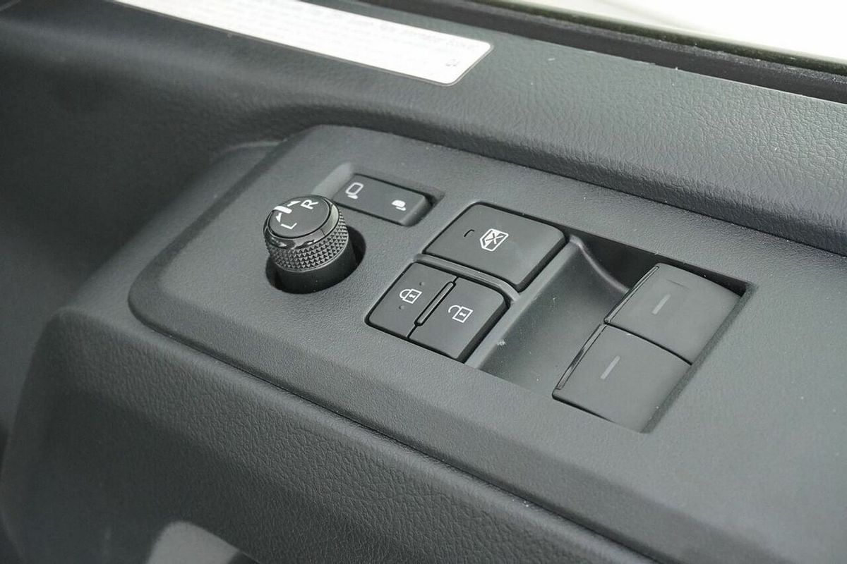 2023 Toyota HiAce Slwb Commuter (12 Seats) GDH322R