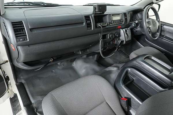 2016 Toyota HiAce Commuter (12 Seats) KDH223R MY16