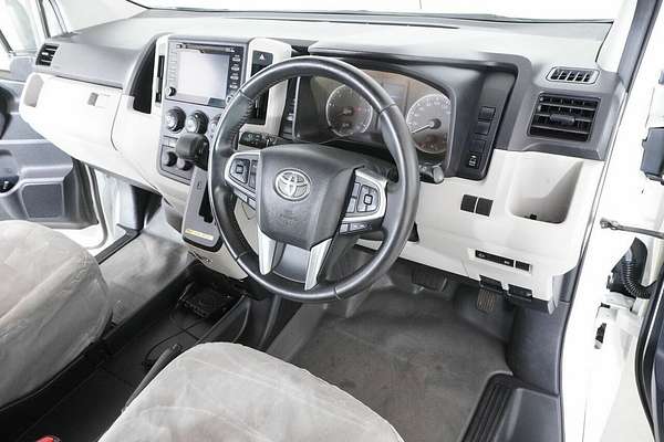 2019 Toyota HiAce Commuter (12 Seats) GDH322R