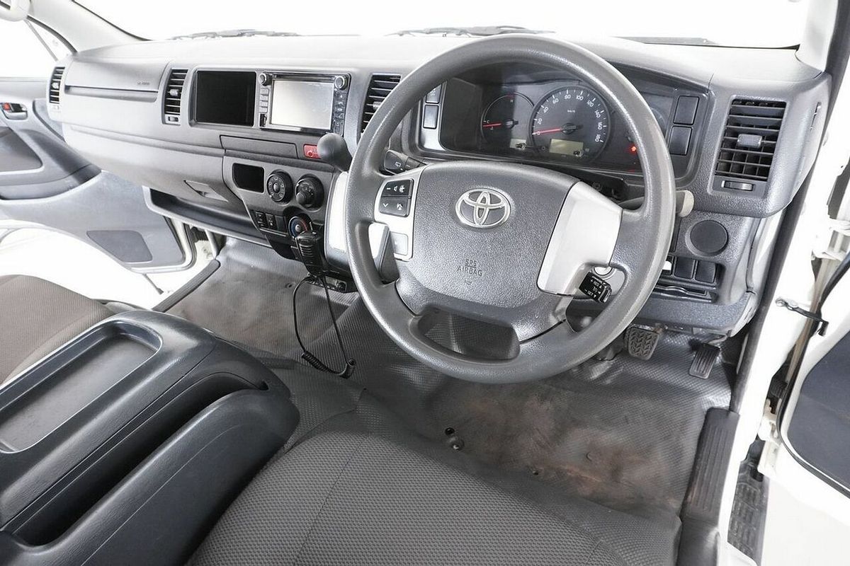 2018 Toyota HiAce Commuter (12 Seats) KDH223R MY16