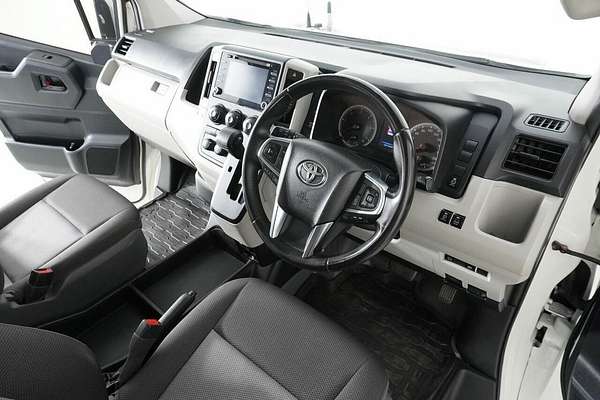 2020 Toyota HiAce Commuter (12 Seats) GDH322R