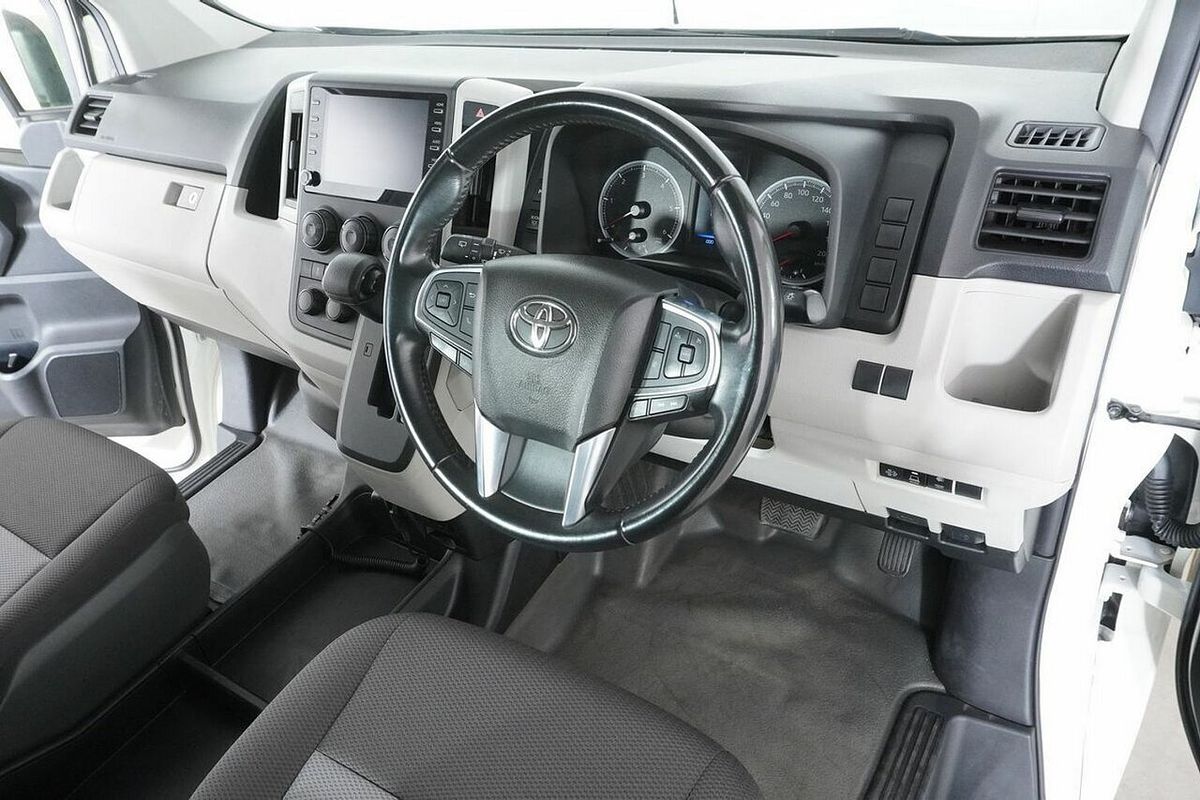 2020 Toyota HiAce Commuter (12 Seats) GDH322R