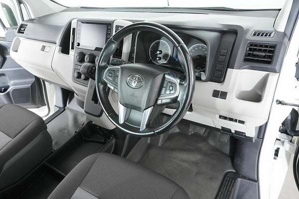 2020 Toyota HiAce Commuter (12 Seats) GDH322R