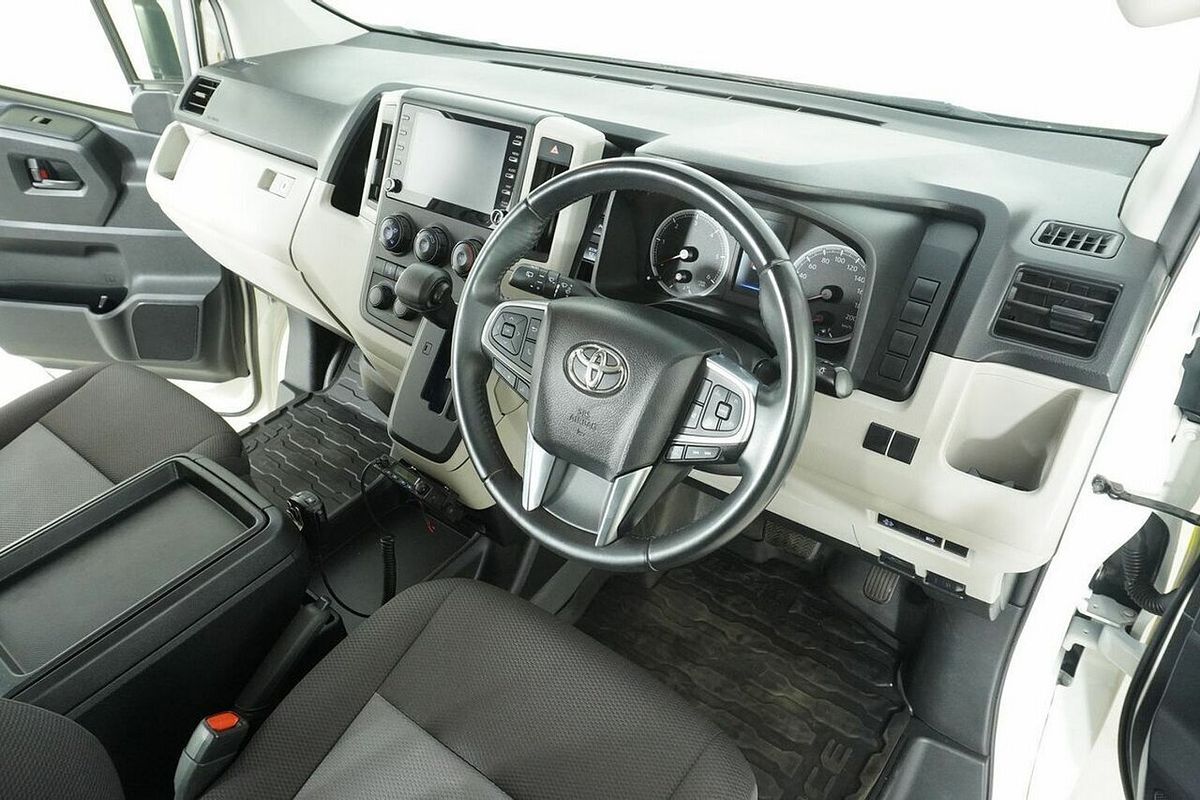 2021 Toyota HiAce Slwb Commuter (12 Seats) GDH322R