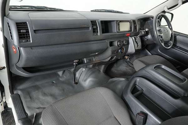 2018 Toyota HiAce Commuter KDH223R MY16