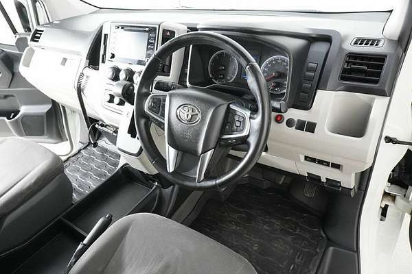 2020 Toyota HiAce Commuter (12 Seats) GDH322R