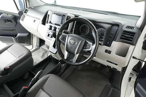 2019 Toyota HiAce Commuter (12 Seats) GDH322R