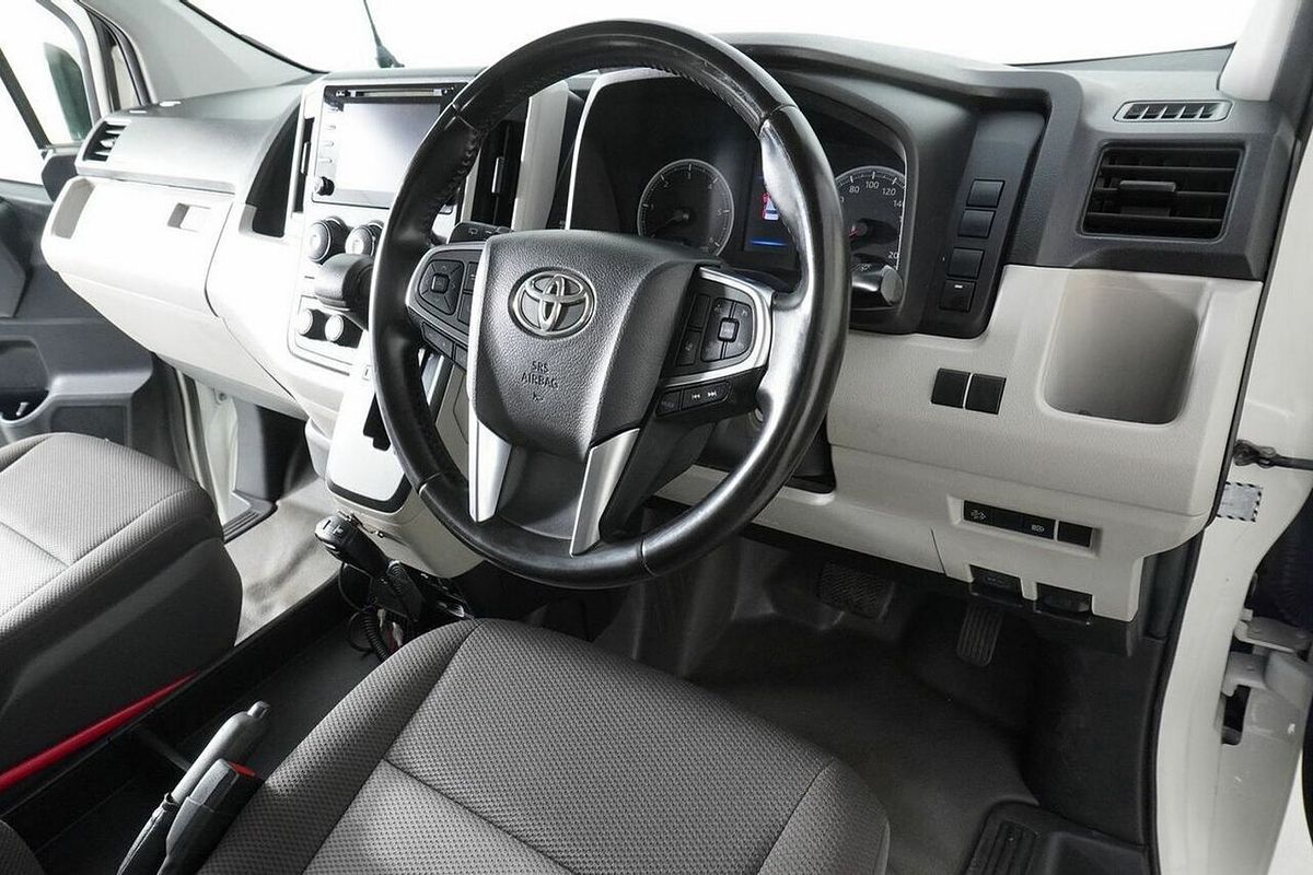 2019 Toyota HiAce Commuter (12 Seats) GDH322R