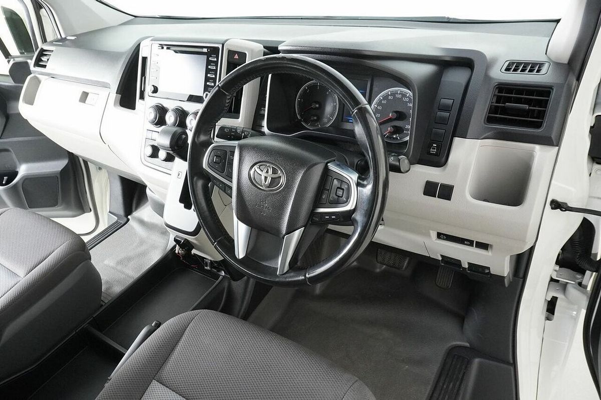 2019 Toyota HiAce Commuter (12 Seats) GDH322R
