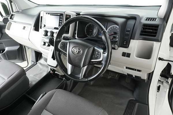 2019 Toyota HiAce Commuter (12 Seats) GDH322R
