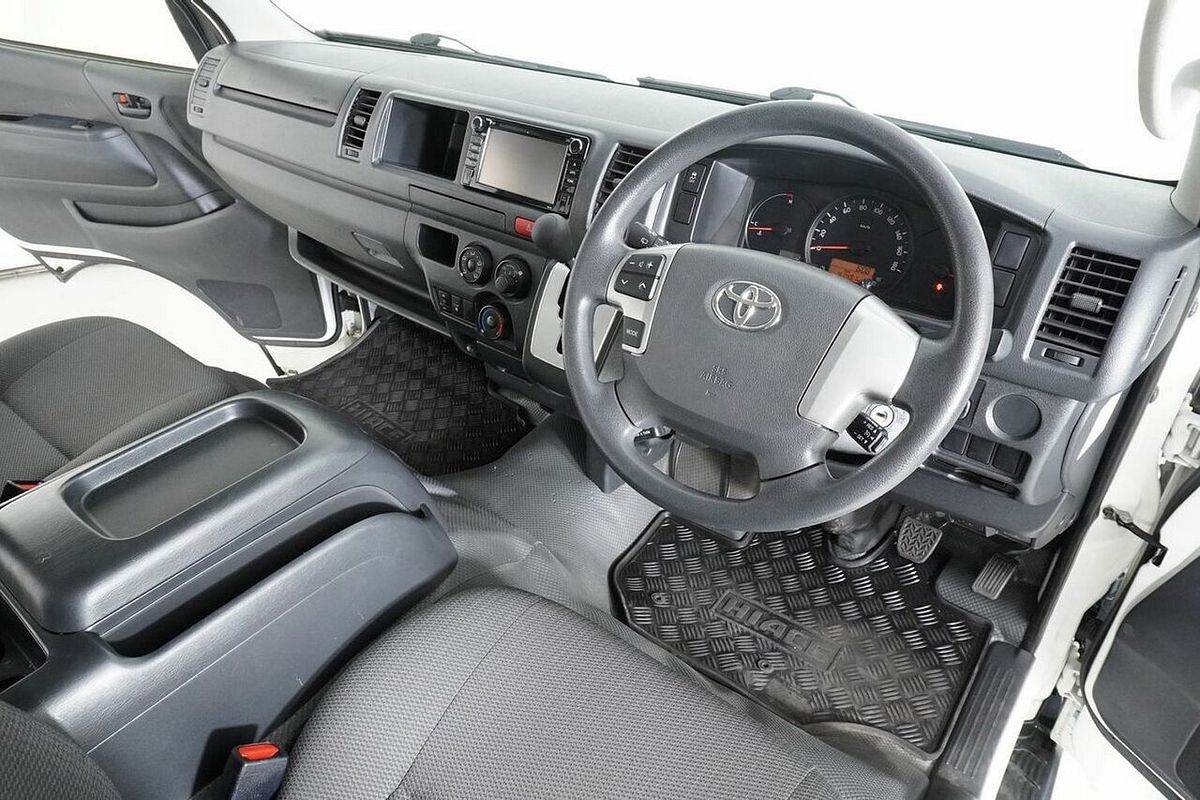 2018 Toyota HiAce Commuter KDH223R MY16