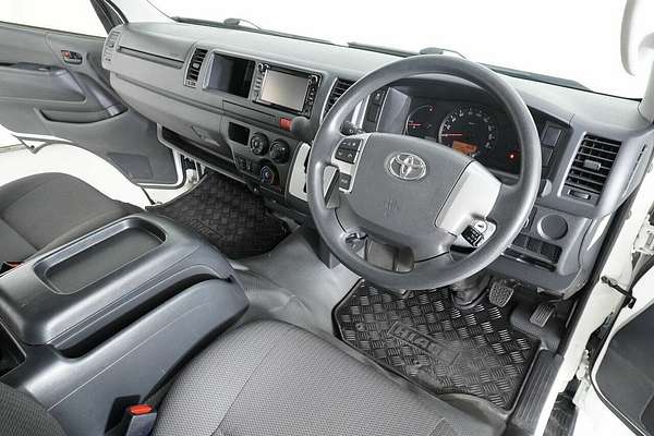 2018 Toyota HiAce Commuter KDH223R MY16