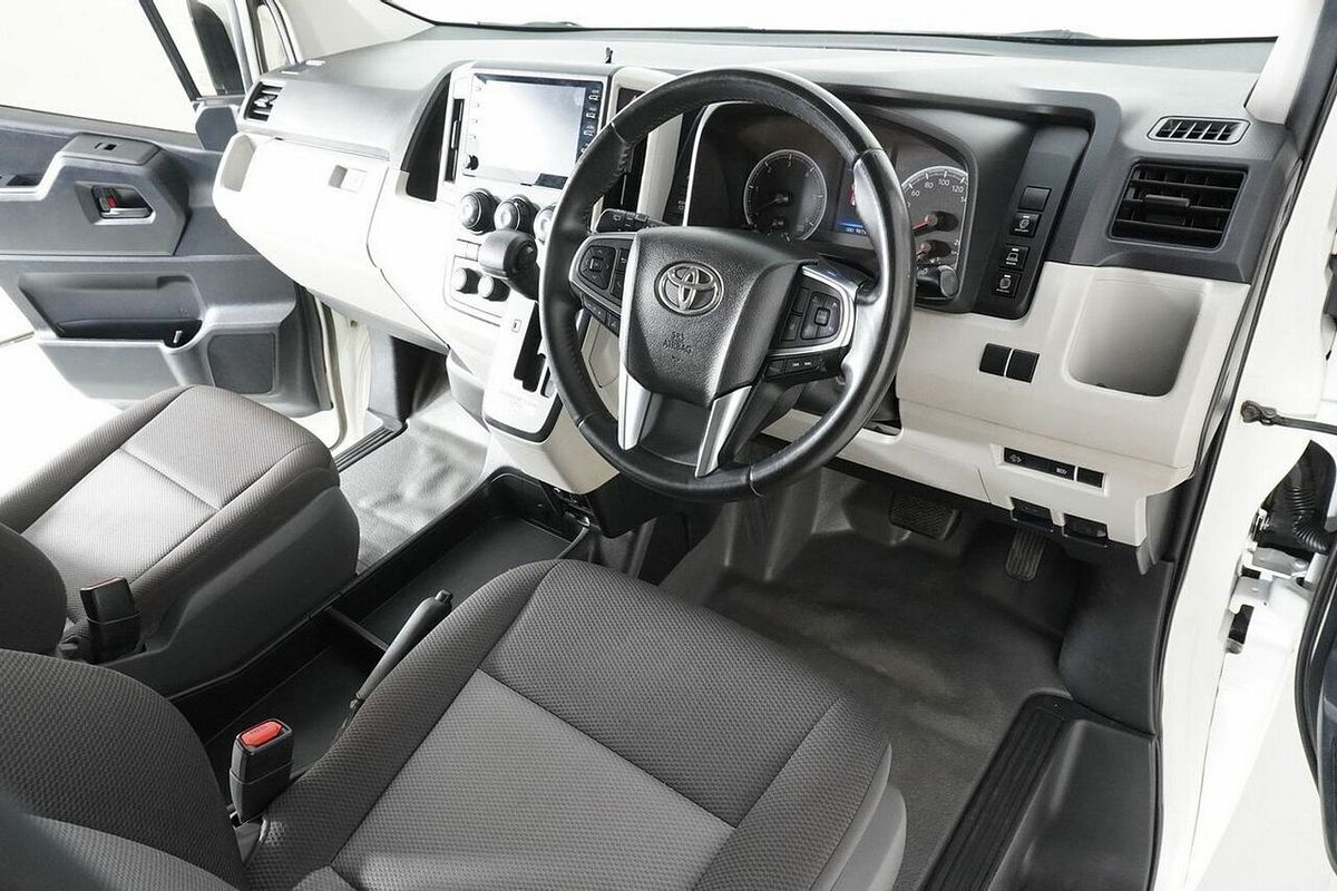2021 Toyota HiAce Slwb Commuter (12 Seats) GDH322R