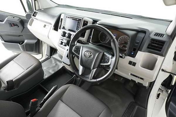 2020 Toyota HiAce Commuter (12 Seats) GDH322R