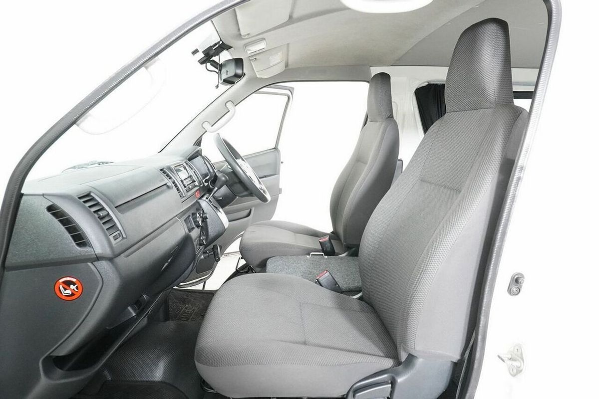 2015 Toyota HiAce LWB TRH201R MY15