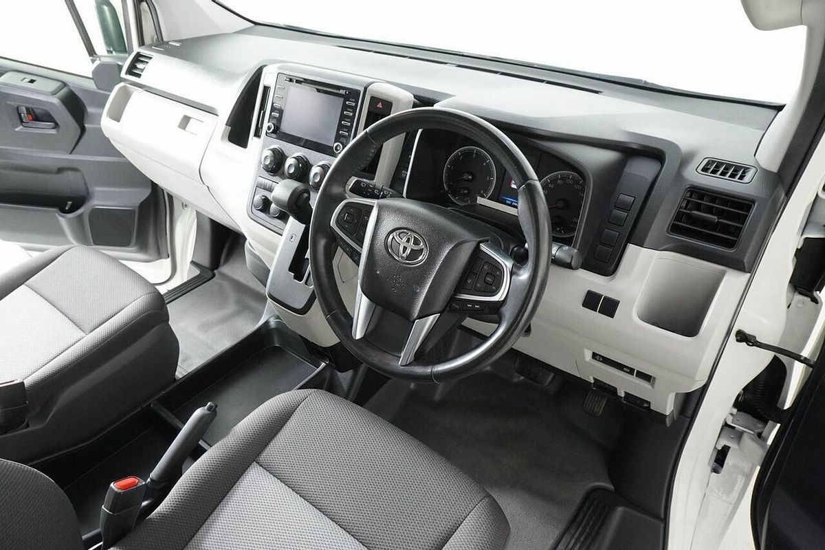 2020 Toyota HiAce Commuter (12 Seats) GDH322R