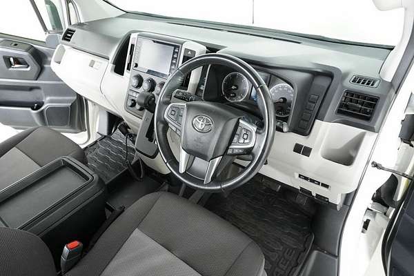 2022 Toyota HiAce Slwb Commuter (12 Seats) GDH322R