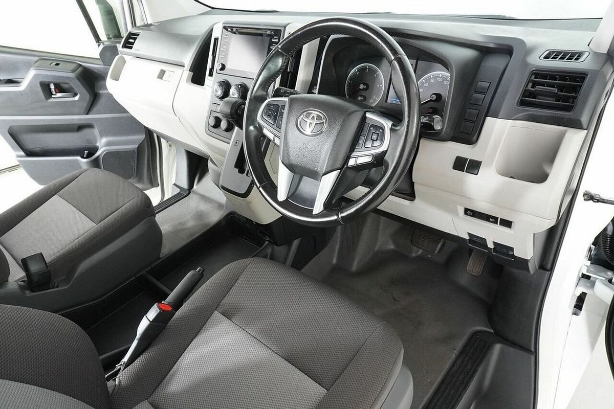 2020 Toyota HiAce Commuter (12 Seats) GDH322R