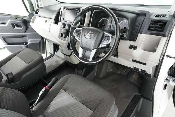 2020 Toyota HiAce Commuter (12 Seats) GDH322R