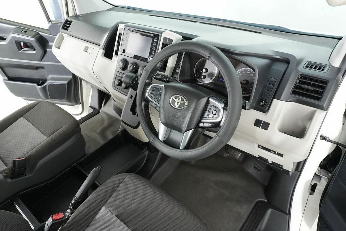 2019 Toyota HiAce Commuter (12 Seats) GDH322R