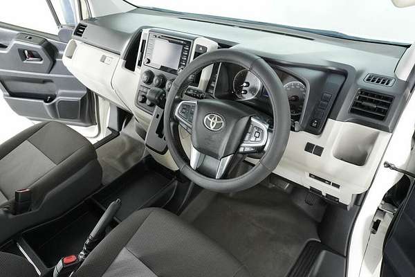 2019 Toyota HiAce Commuter (12 Seats) GDH322R