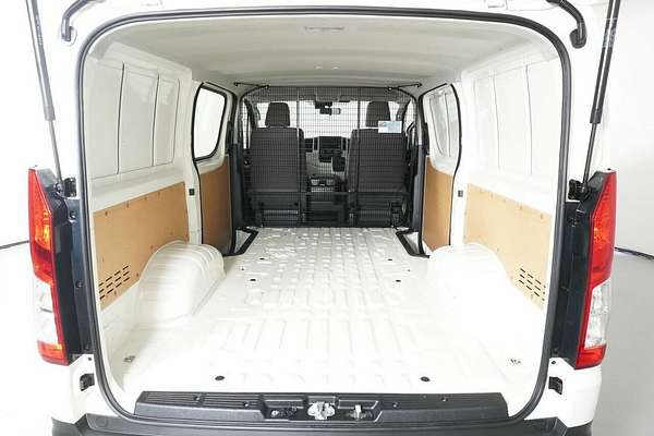 2022 Toyota HiAce LWB GDH300R