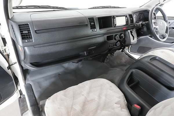 2019 Toyota HiAce Commuter KDH223R MY16