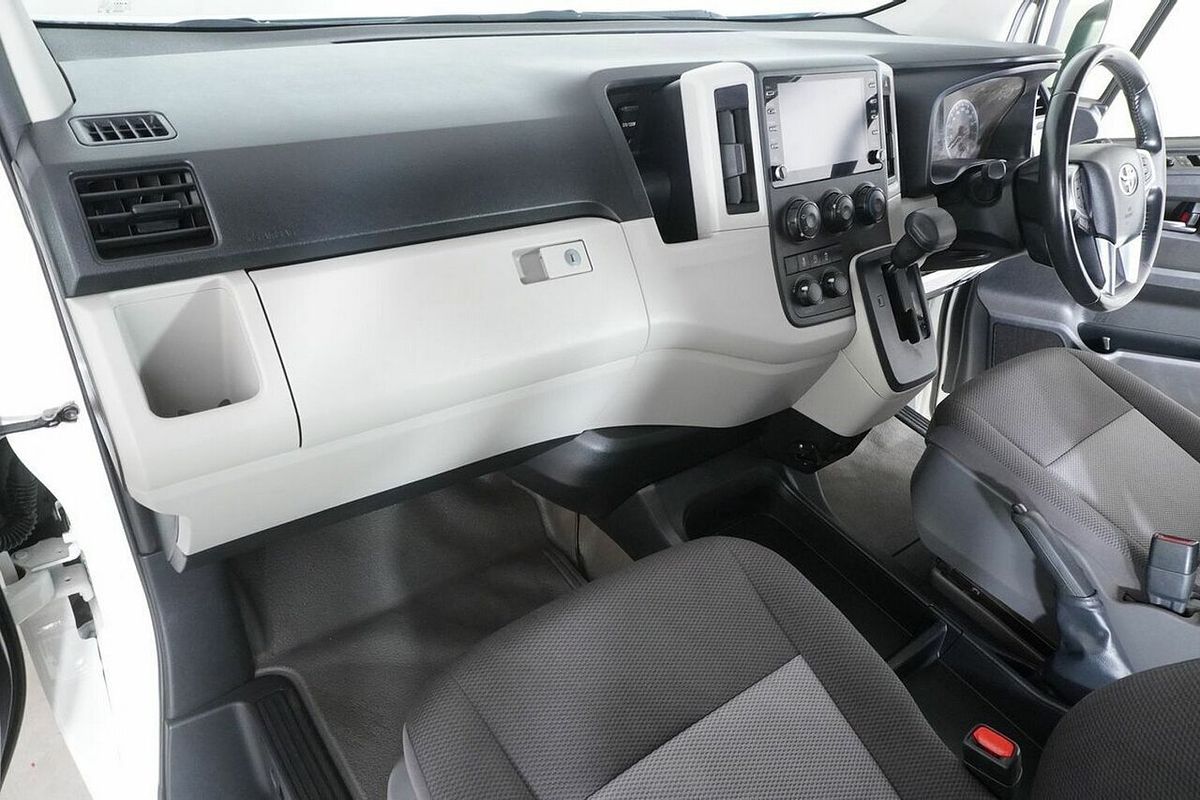 2020 Toyota HiAce Commuter (12 Seats) GDH322R