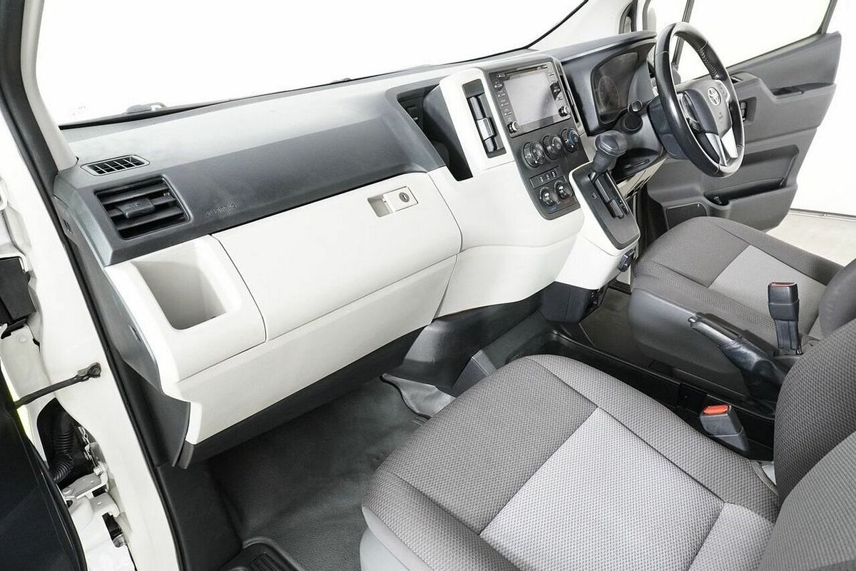 2019 Toyota HiAce Commuter (12 Seats) GDH322R