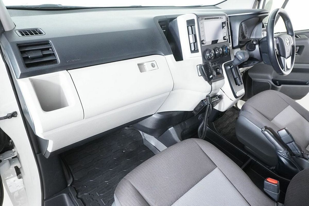 2019 Toyota HiAce Commuter (12 Seats) GDH322R