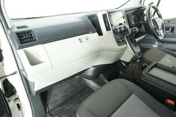 2021 Toyota HiAce Slwb Commuter (12 Seats) GDH322R