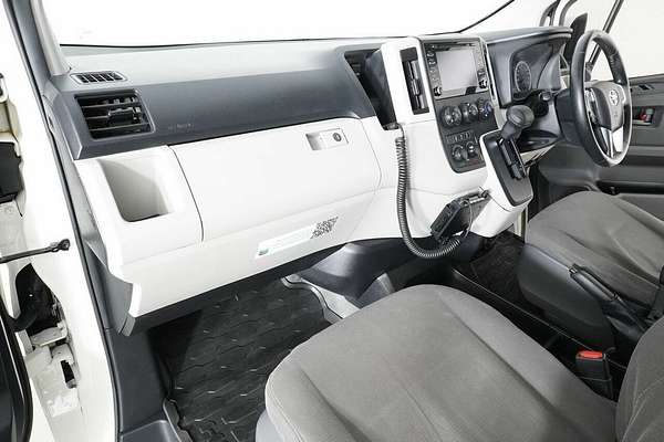 2020 Toyota HiAce Commuter (12 Seats) GDH322R