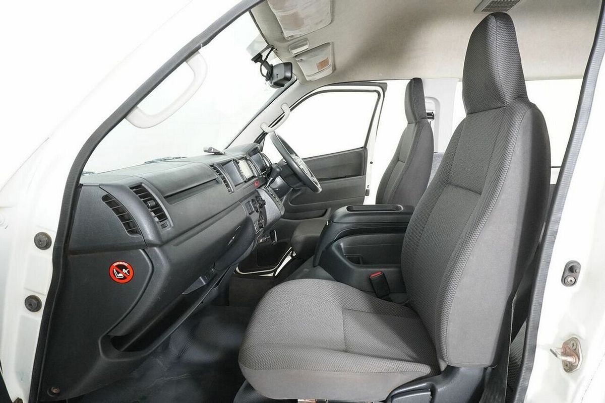 2019 Toyota HiAce Commuter KDH223R MY16