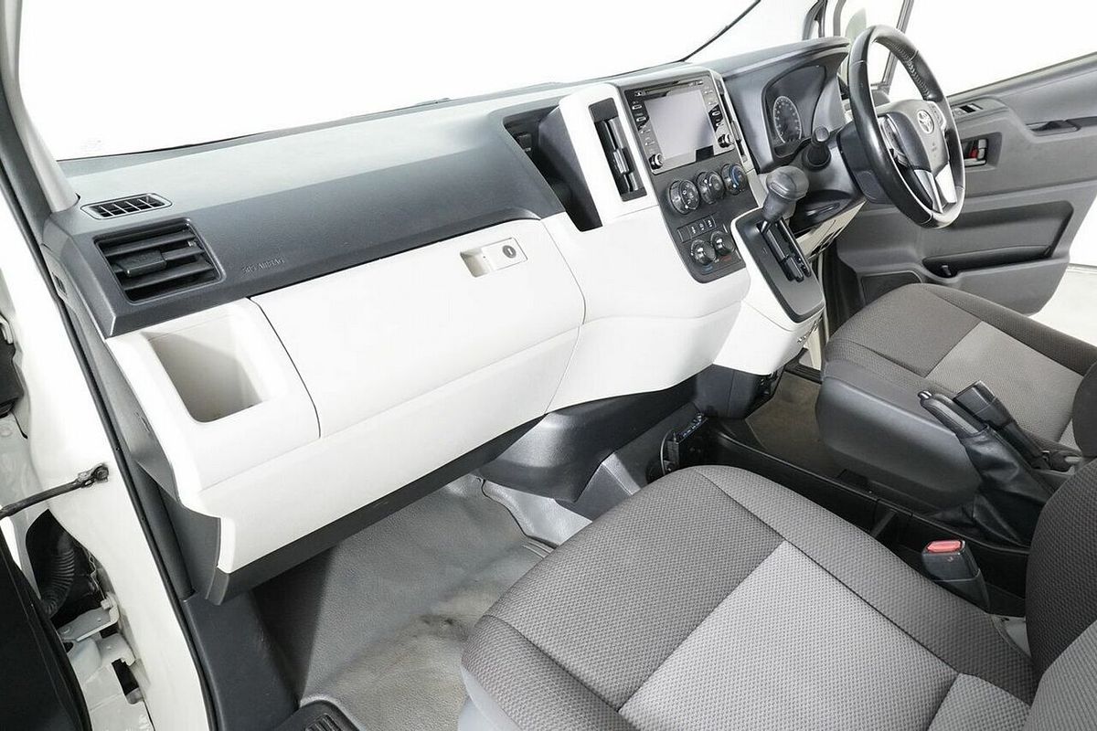 2019 Toyota HiAce Commuter (12 Seats) GDH322R