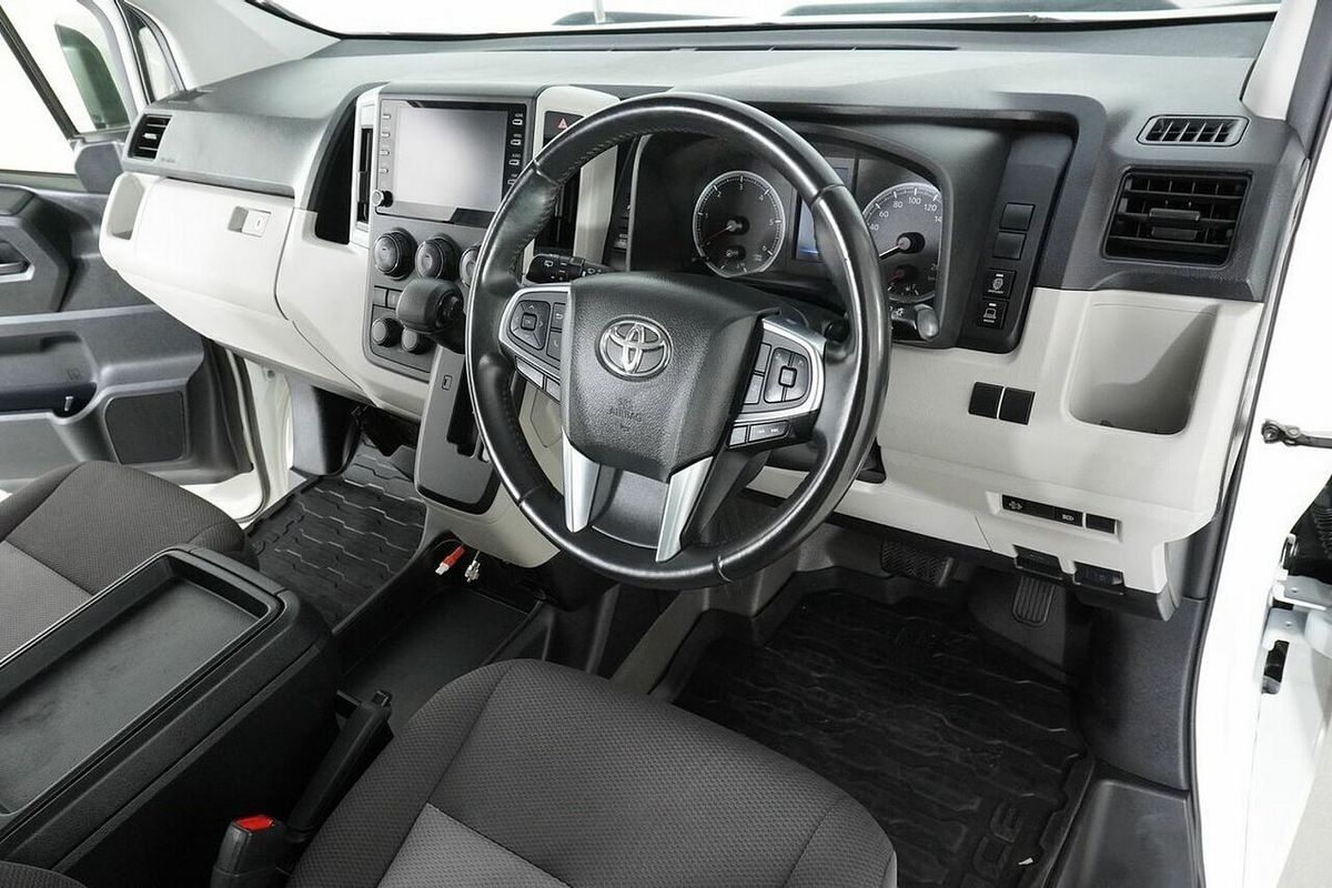 2021 Toyota HiAce Slwb Commuter (12 Seats) GDH322R