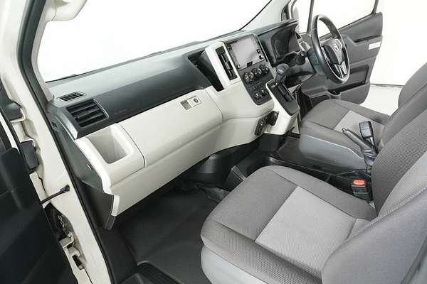 2021 Toyota HiAce Slwb Commuter (12 Seats) GDH322R