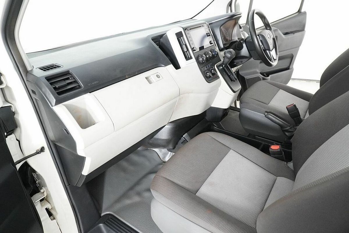 2020 Toyota HiAce Commuter (12 Seats) GDH322R