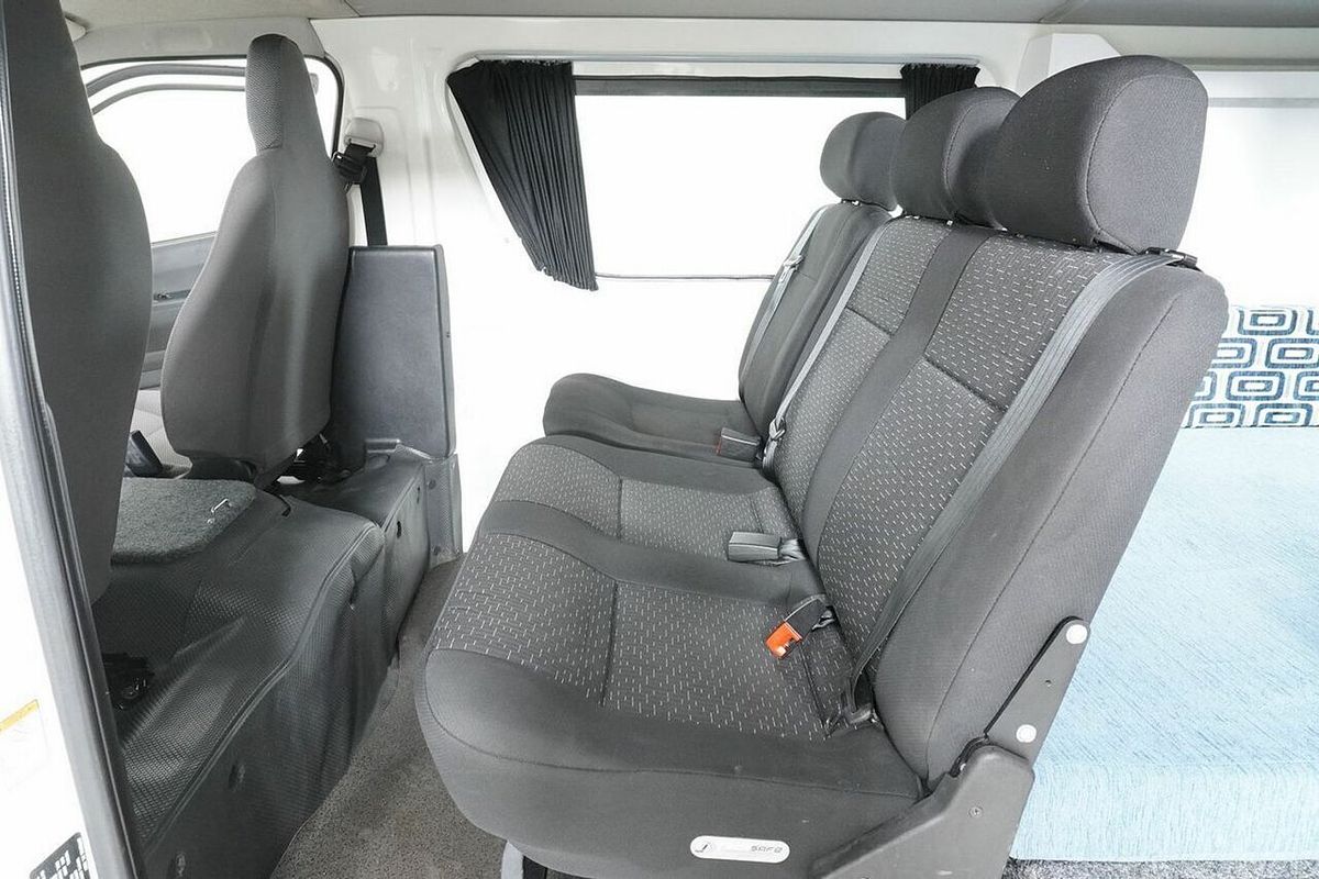 2015 Toyota HiAce LWB TRH201R MY15