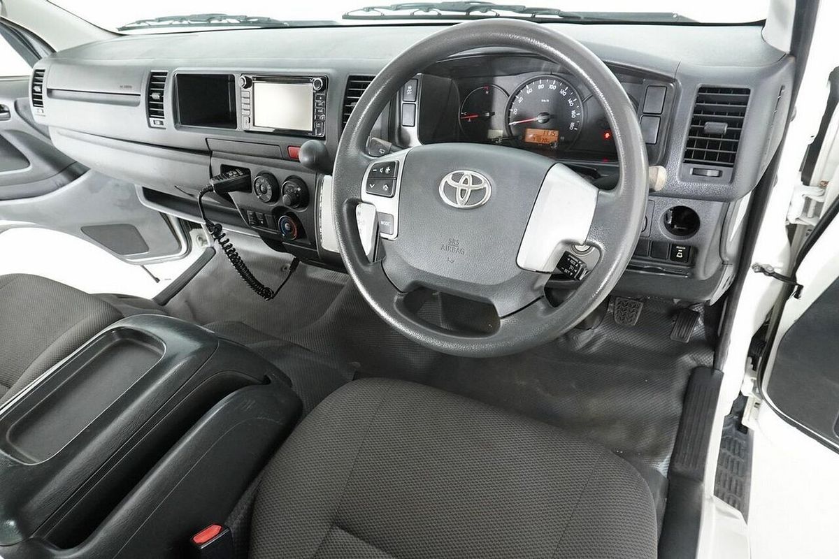 2018 Toyota HiAce Commuter (12 Seats) KDH223R MY16