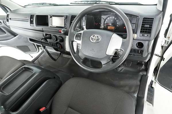 2018 Toyota HiAce Commuter (12 Seats) KDH223R MY16