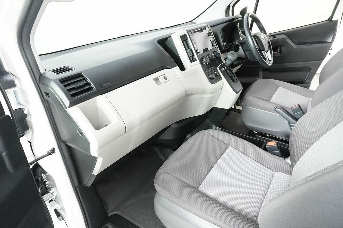 2020 Toyota HiAce Commuter (12 Seats) GDH322R