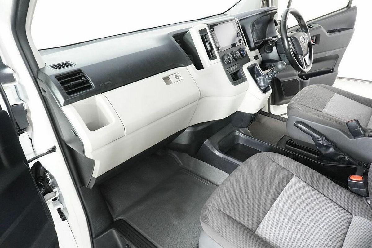 2021 Toyota HiAce LWB GDH300R