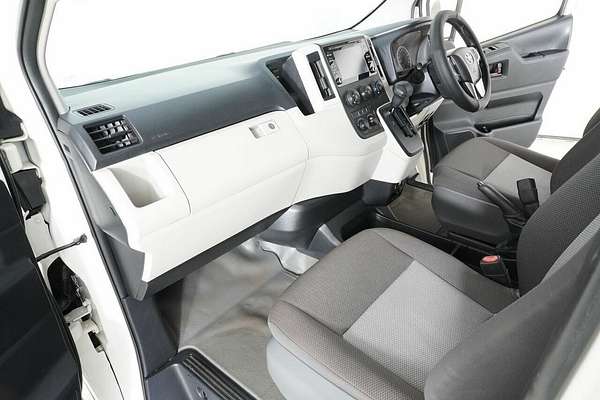 2019 Toyota HiAce Commuter (12 Seats) GDH322R