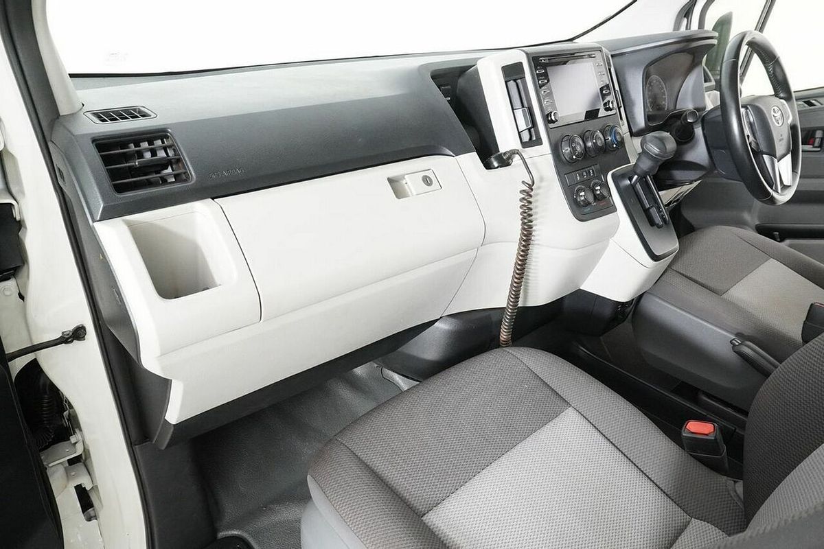 2020 Toyota HiAce Commuter (12 Seats) GDH322R