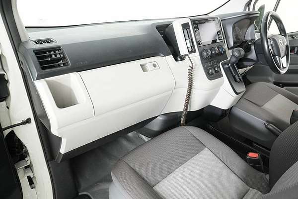 2020 Toyota HiAce Commuter (12 Seats) GDH322R