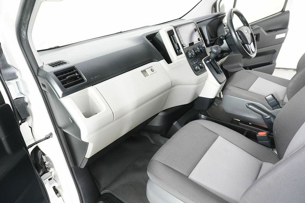 2021 Toyota HiAce Slwb Commuter (12 Seats) GDH322R