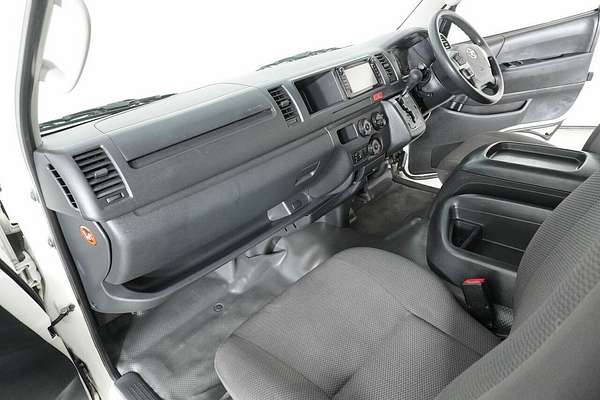2017 Toyota HiAce Commuter (12 Seats) KDH223R MY16